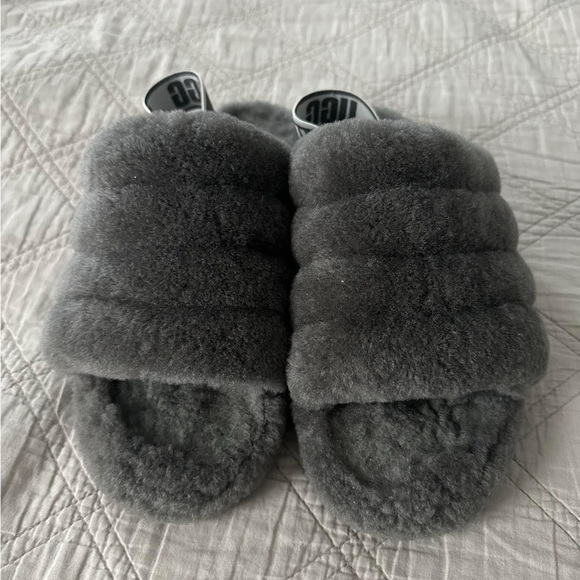 Ugg Fluff Yeah slides - Picture 2 of 4